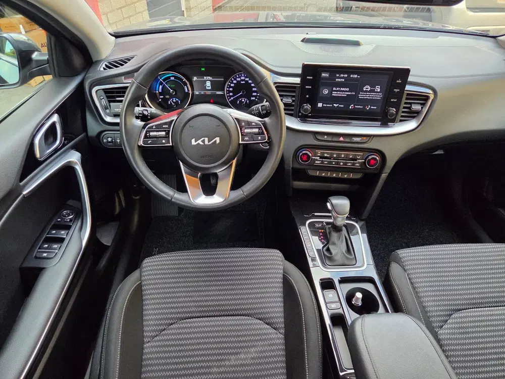 Kia XCeed 1.6 GDi PHEV Dynamic Line uit 2024, foto 11