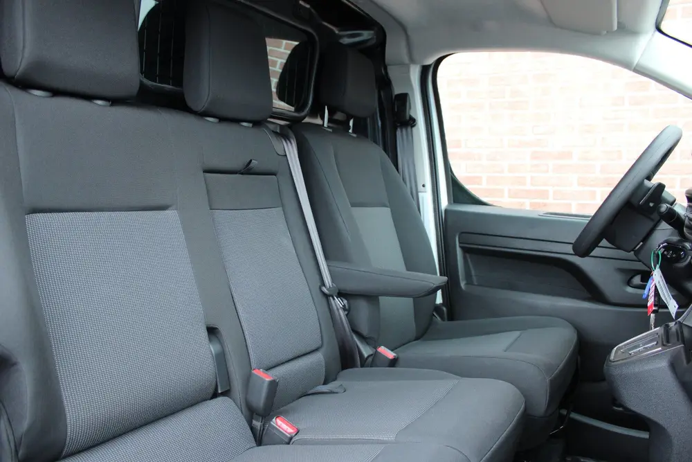 Toyota Proace Extra Range Long 75 kWh uit 2026, foto 10