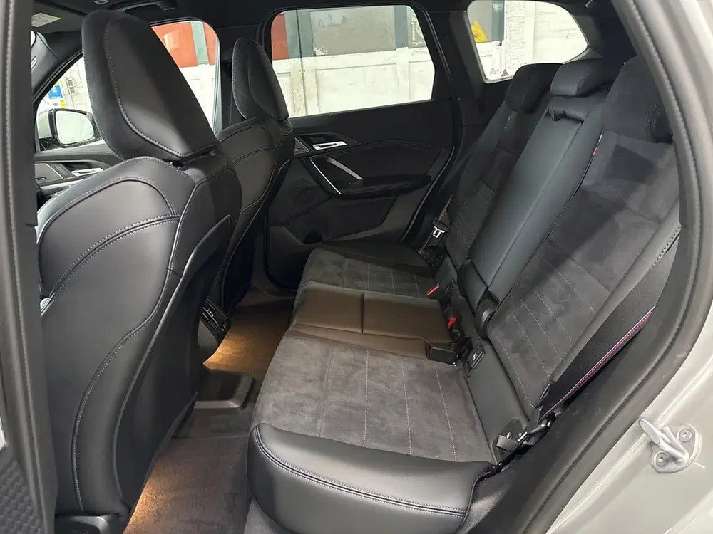 BMW iX1 EDrive20 67 kWh M Sport Edition uit 2026, foto 11
