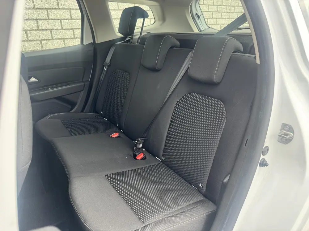 Dacia Duster 1.0 TCe Bi-Fuel Comfort | Trekhaak | Navigatie uit 2021, foto 8