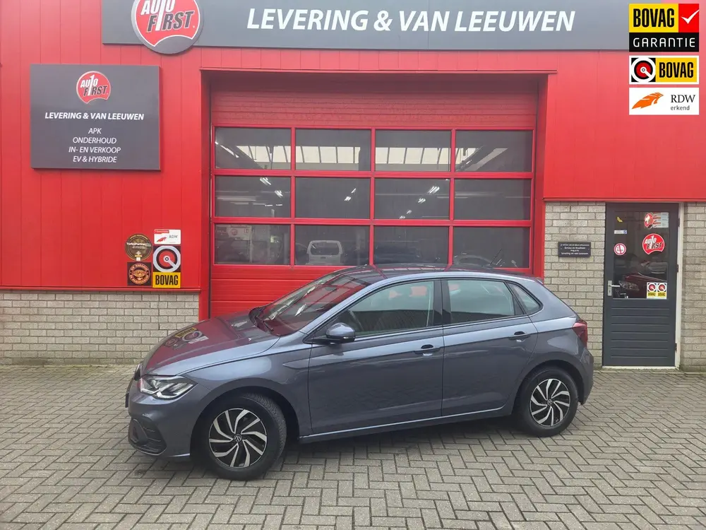 Volkswagen Polo 1.0 TSI Life Cruise control/ Navigatie/ Appl uit 2022