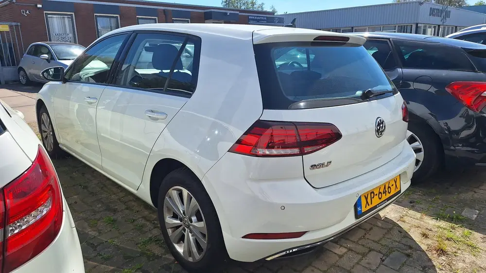 Volkswagen Golf 1.6 TDI Comfortline (motor defect) uit 2019, foto 2