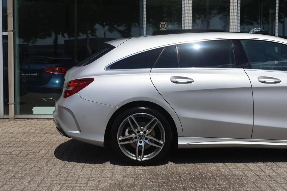 Mercedes-Benz CLA 180 AMG-LINE Magno Polarzilver uit 2019, foto 11