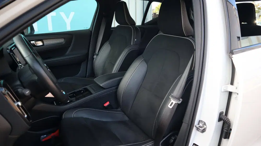 Volvo XC40 Recharge P8 AWD R-Design SOH 96% Trekhaak uit 2021, foto 12