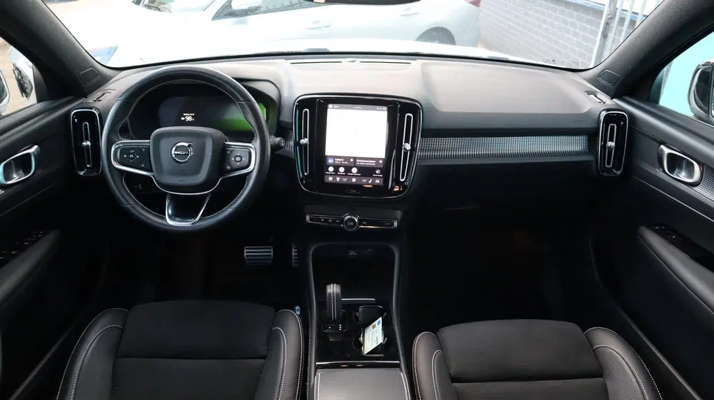 Volvo XC40 Recharge P8 AWD R-Design SOH 96% Trekhaak uit 2021, foto 17