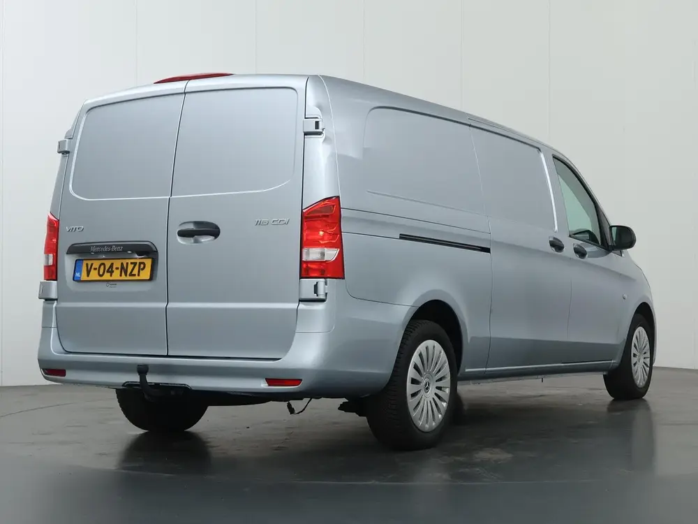 Mercedes-Benz Vito 116 CDI uit 2024, foto 2