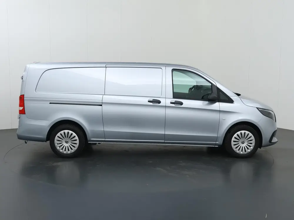 Mercedes-Benz Vito 116 CDI uit 2024, foto 6
