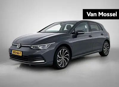 Volkswagen Golf 1.4 eHybrid Style | 204 PK | Soh 100% | Park uit 2021