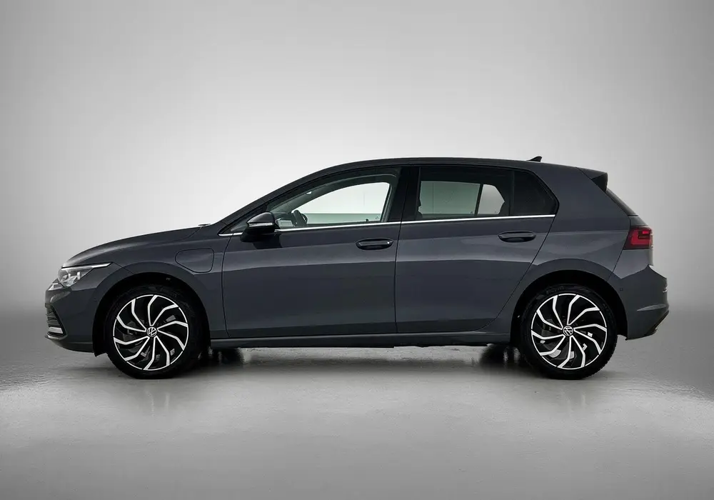 Volkswagen Golf 1.4 eHybrid Style | 204 PK | Soh 100% | Park uit 2021, foto 2