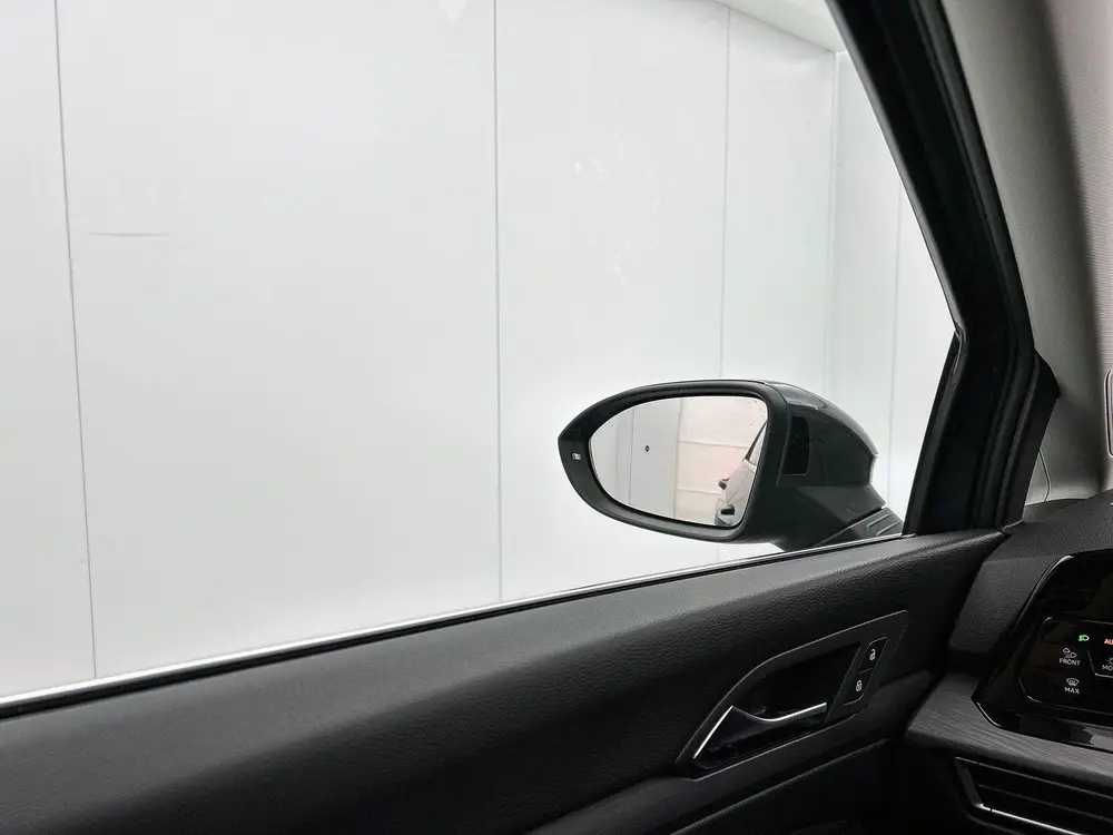 Volkswagen Golf 1.4 eHybrid Style | 204 PK | Soh 100% | Park uit 2021, foto 20