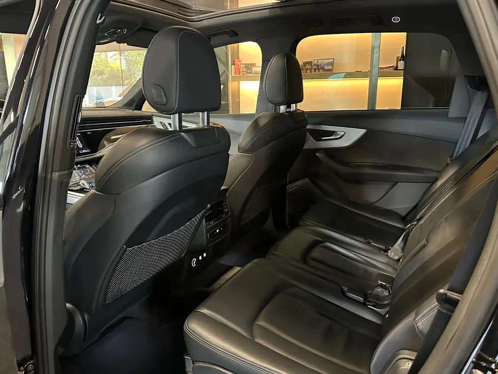 Audi Q7 60 462pk 3.0 V6 TFSI e quattro Competition uit 2020, foto 17