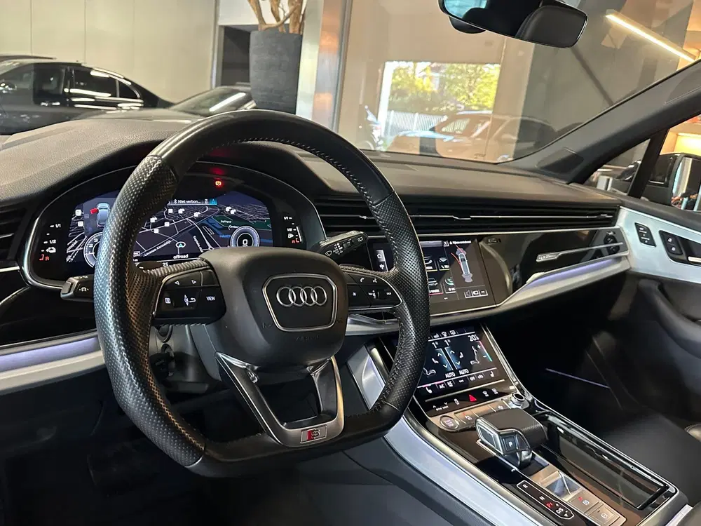 Audi Q7 60 462pk 3.0 V6 TFSI e quattro Competition uit 2020, foto 18