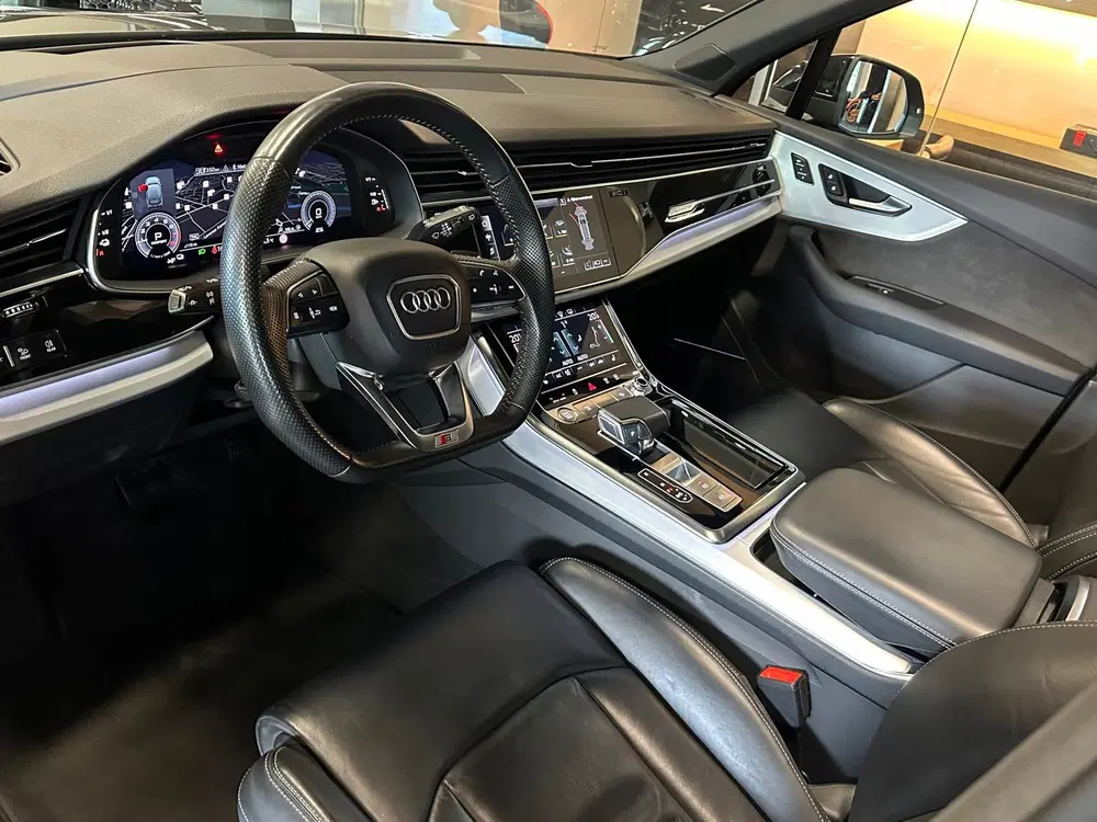 Audi Q7 60 462pk 3.0 V6 TFSI e quattro Competition uit 2020, foto 19
