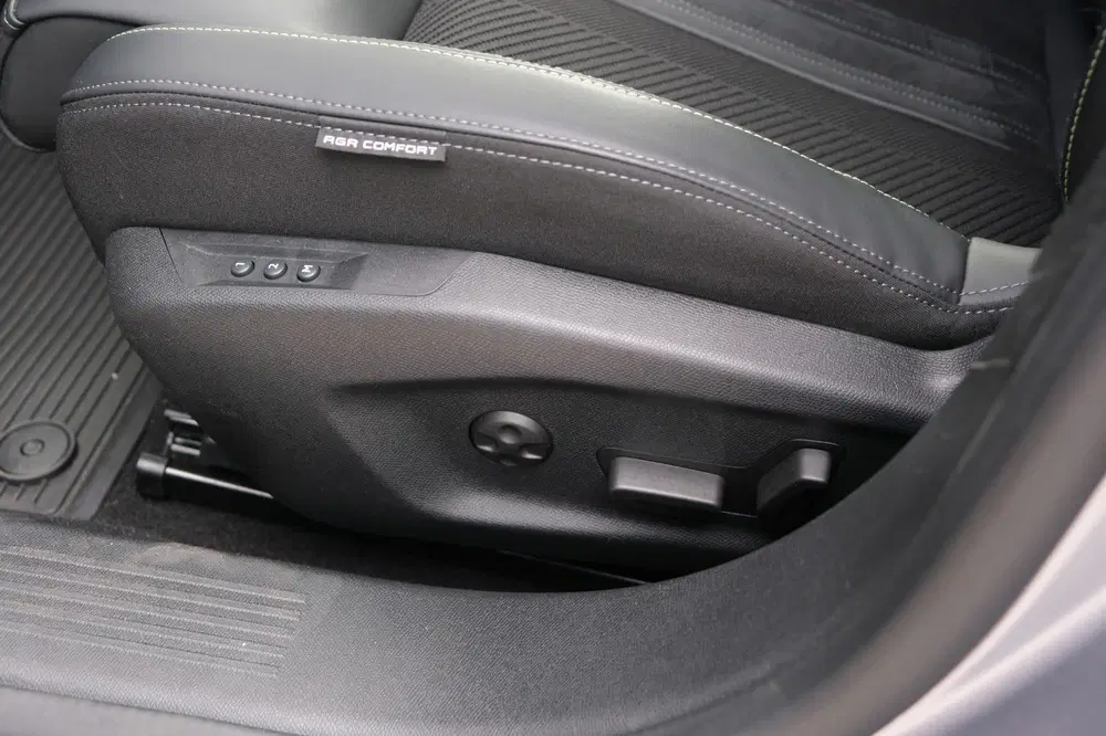 Peugeot 308 1.2 PureTech GT *Leder uit 2024, foto 16
