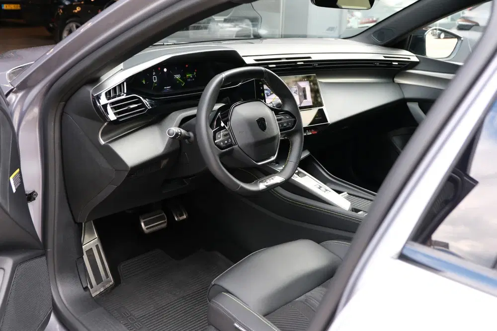 Peugeot 308 1.2 PureTech GT *Leder uit 2024, foto 2