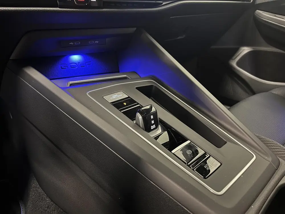 Volkswagen Golf 2.0 TSI R 4Motion | AKRAPOVIC | PANO | LEDER uit 2021, foto 18