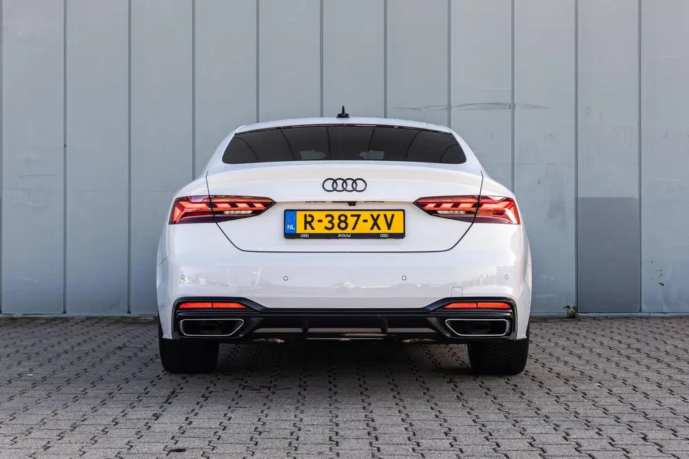 Audi A5 35 TFSI 150pk S edition Competition uit 2023, foto 11