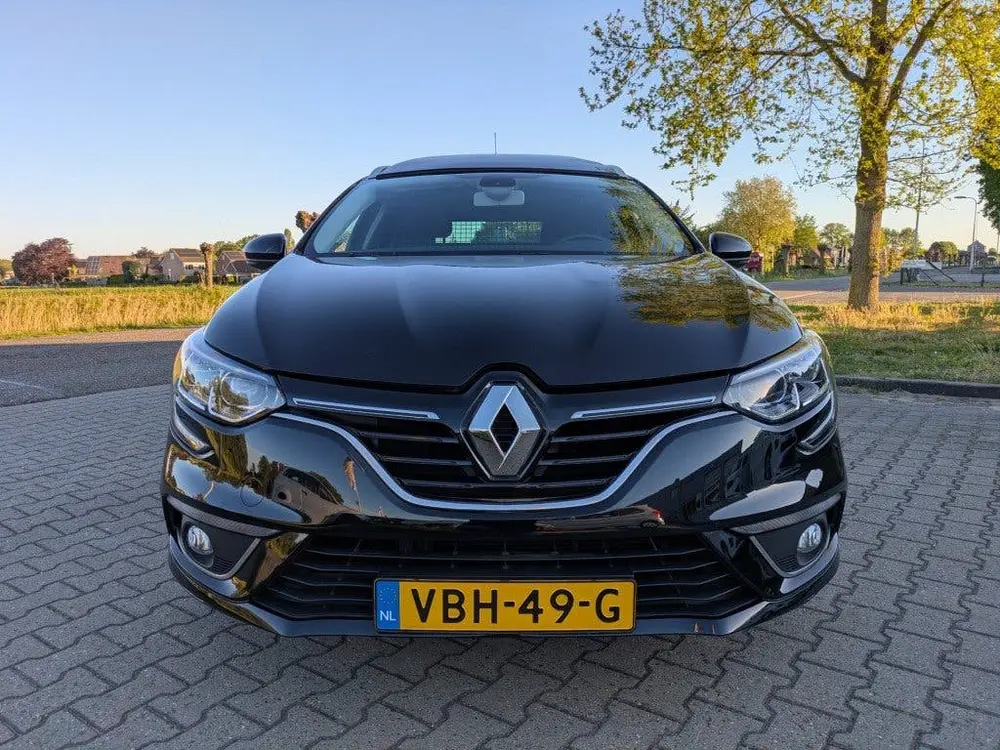 Renault Mégane 1.3 TCE LIMITED I Grijs kenteken I BTW I Deal uit 2019, foto 2