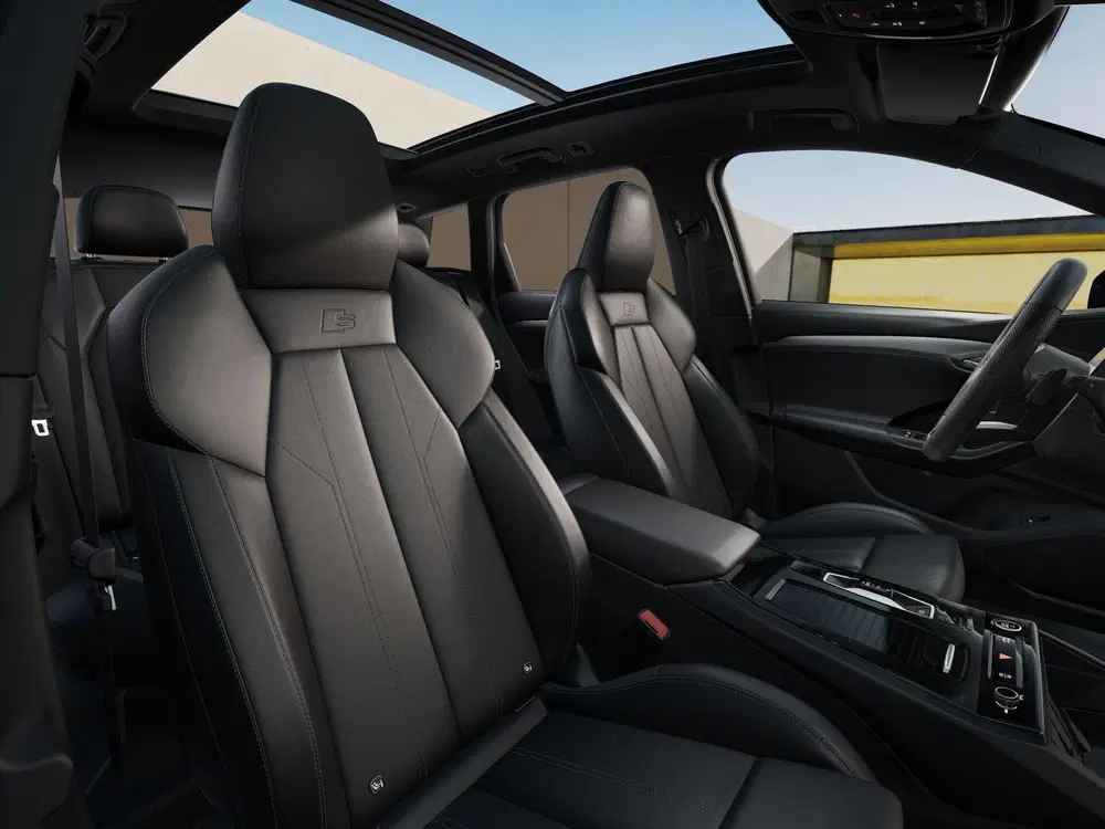 Audi Q6 e-tron 252pk S Edition 83 kWh uit 2026, foto 4