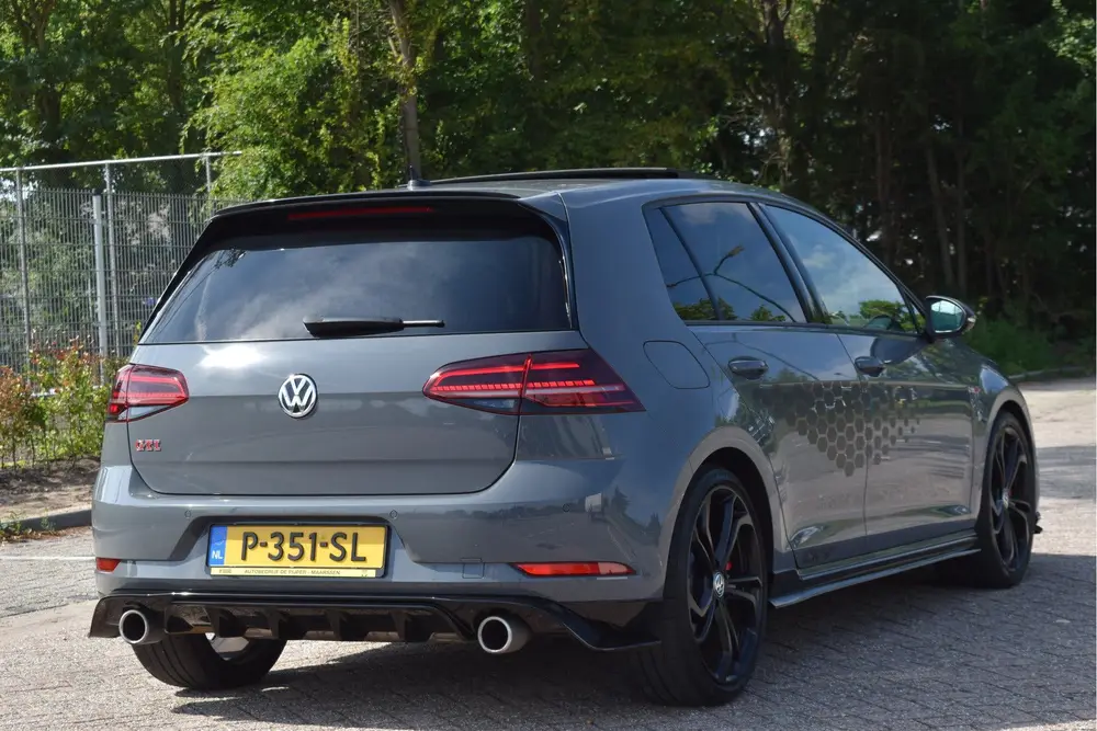Volkswagen Golf 2.0 TSI GTI TCR Performance Pack Executive 2 uit 2019, foto 6