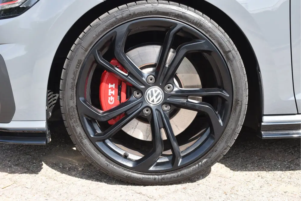Volkswagen Golf 2.0 TSI GTI TCR Performance Pack Executive 2 uit 2019, foto 9