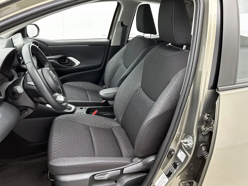 Toyota Yaris 1.5 Hybrid 115 Business Plus uit 2023, foto 19