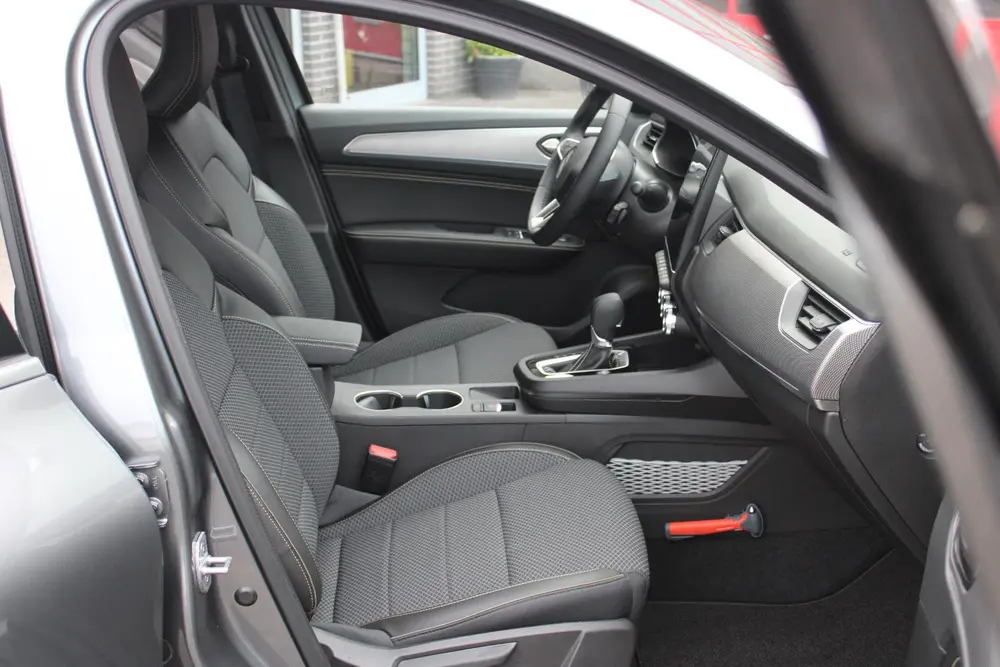 Renault Arkana 1.6 E-Tech full hybrid 145 techno NL Auto uit 2023, foto 5