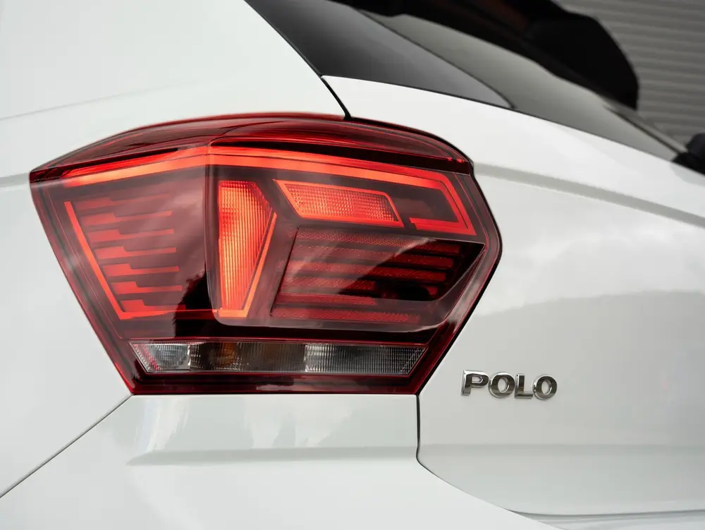 Volkswagen Polo 1.0 TSI Highline Business R Pano Camera Navi uit 2020, foto 12