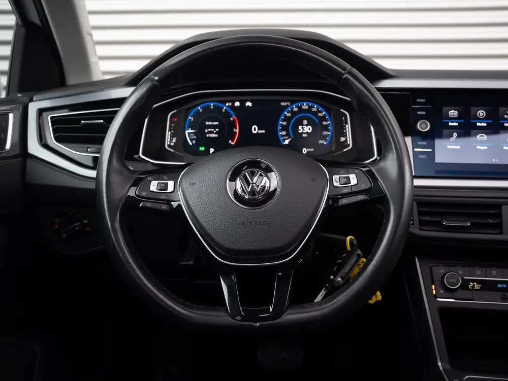 Volkswagen Polo 1.0 TSI Highline Business R Pano Camera Navi uit 2020, foto 18
