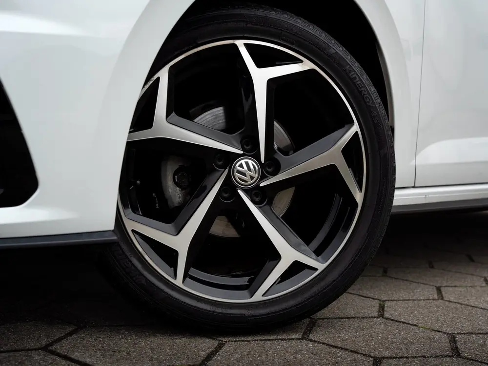 Volkswagen Polo 1.0 TSI Highline Business R Pano Camera Navi uit 2020, foto 7