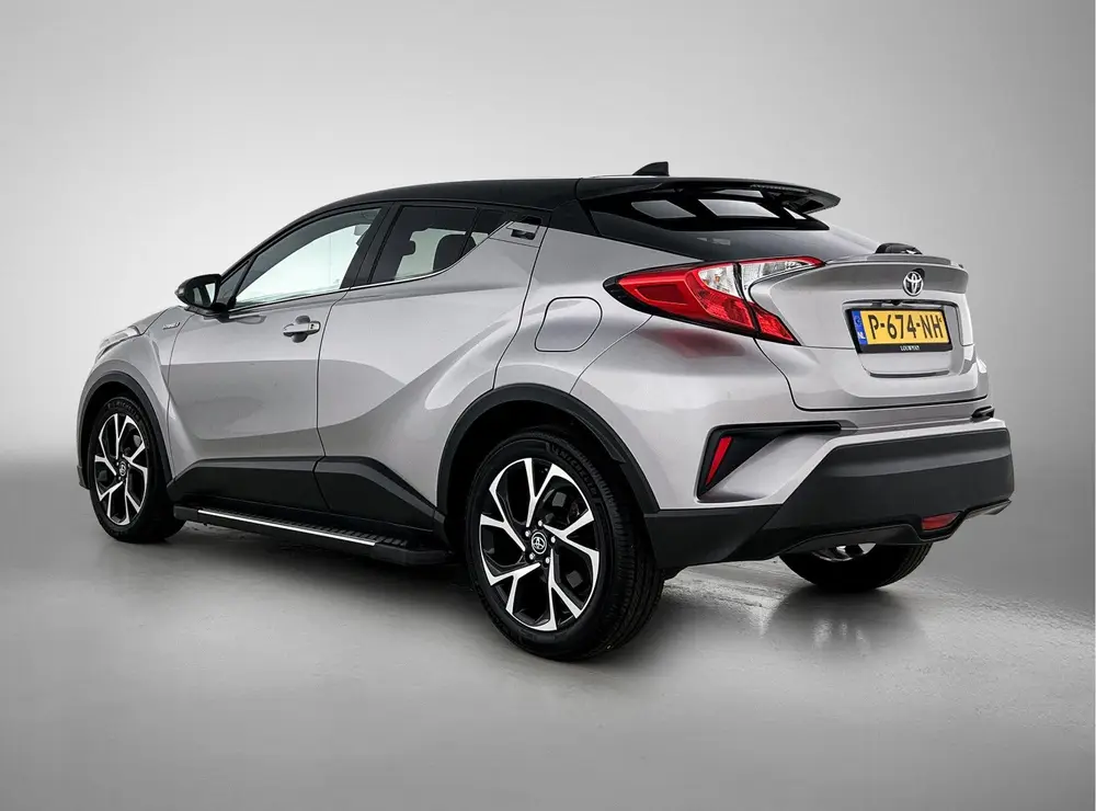 Toyota C-Hr 1.8 Hybrid Dynamic | Navigatie | Airco | Achteru uit 2019, foto 14