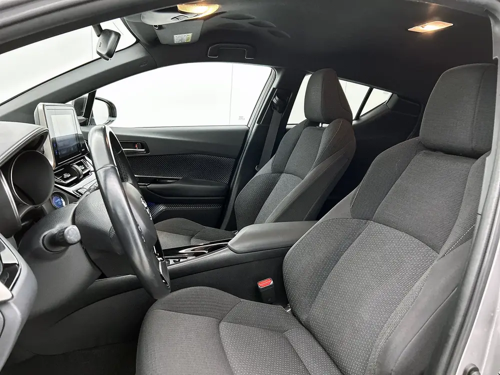 Toyota C-Hr 1.8 Hybrid Dynamic | Navigatie | Airco | Achteru uit 2019, foto 16