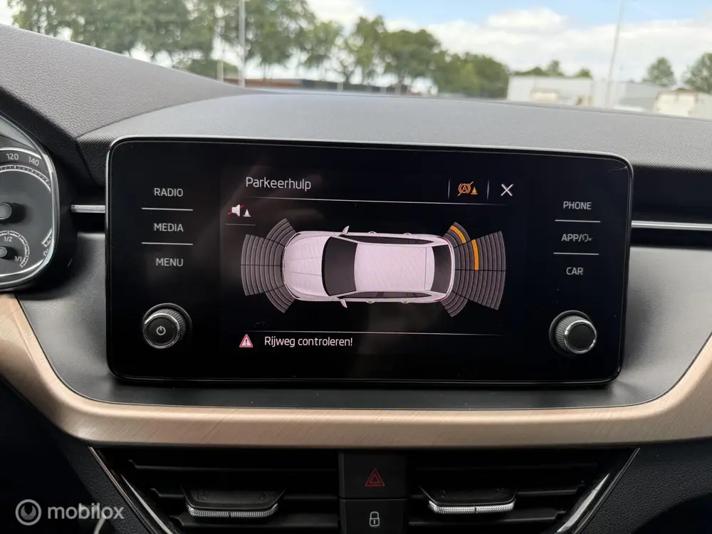 Skoda Scala 1.0 TSI Style AUTOMAAT | CARPLAY | PDC | CLIMA uit 2019, foto 17