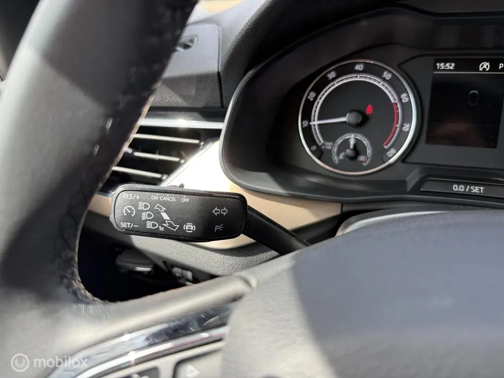 Skoda Scala 1.0 TSI Style AUTOMAAT | CARPLAY | PDC | CLIMA uit 2019, foto 19
