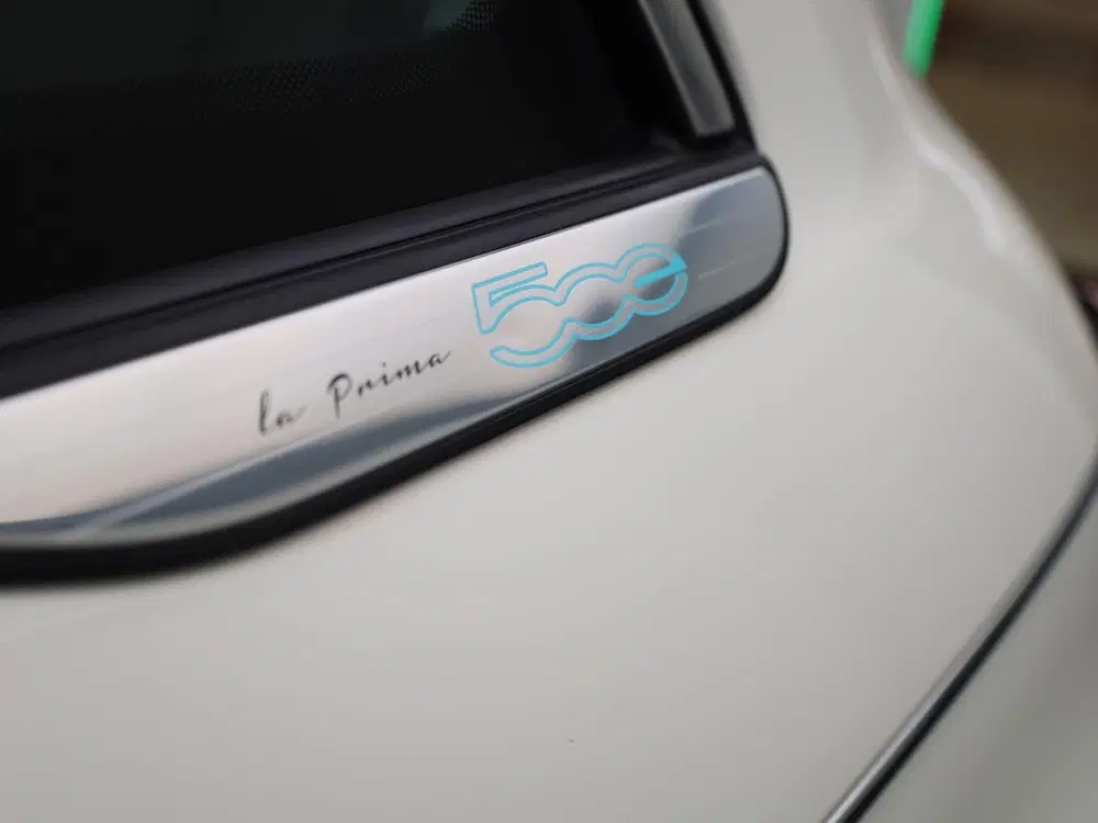 Fiat 500e 42 kWh La Prima by Bocelli uit 2023, foto 16