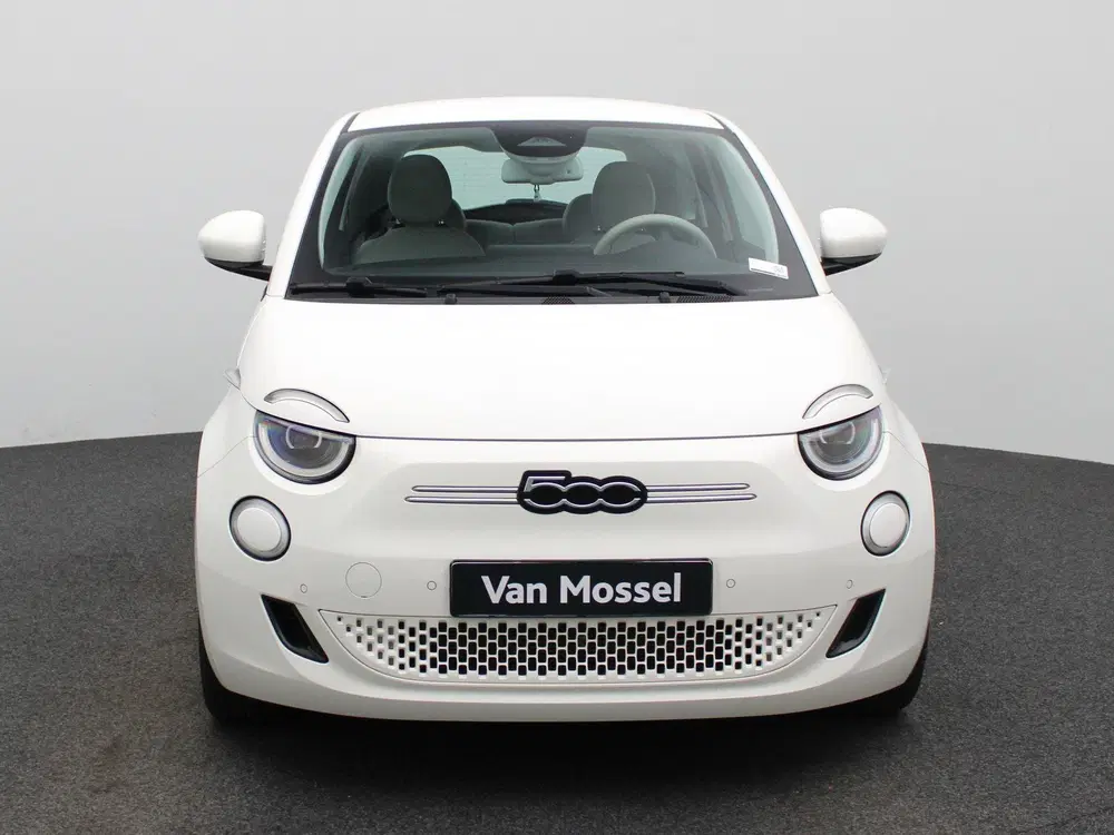 Fiat 500e 42 kWh La Prima by Bocelli uit 2023, foto 3