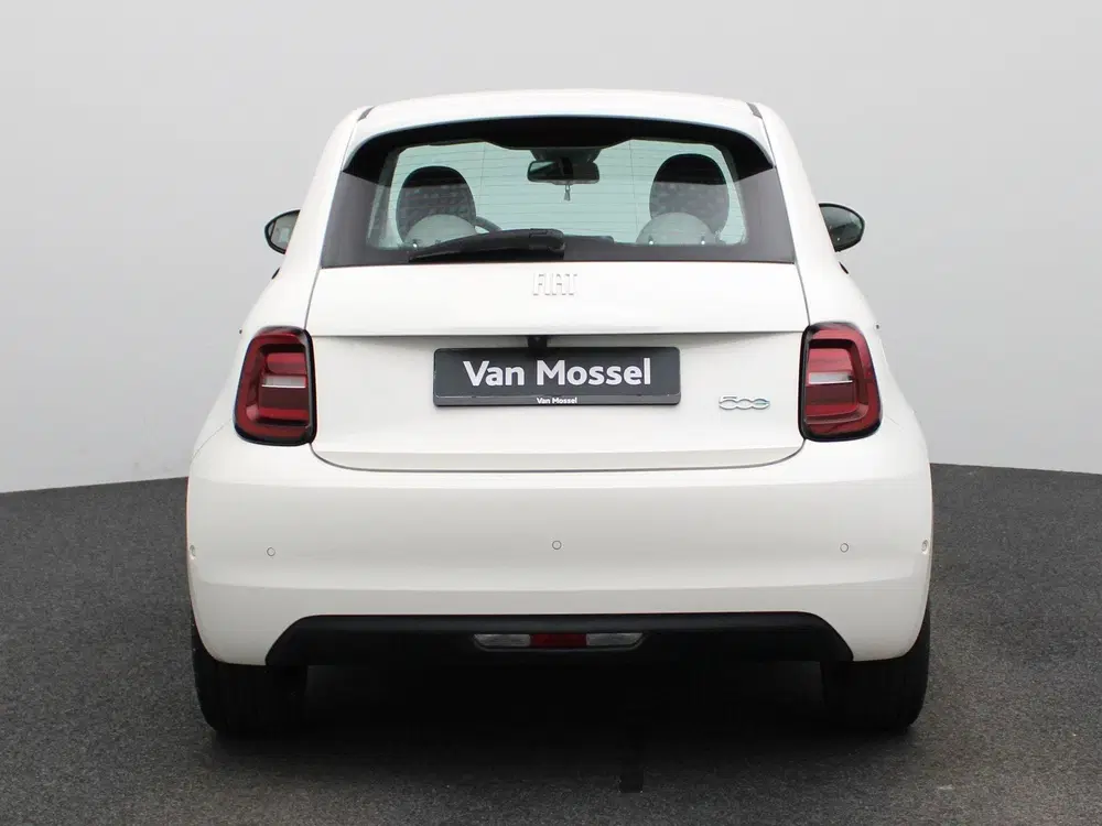 Fiat 500e 42 kWh La Prima by Bocelli uit 2023, foto 5