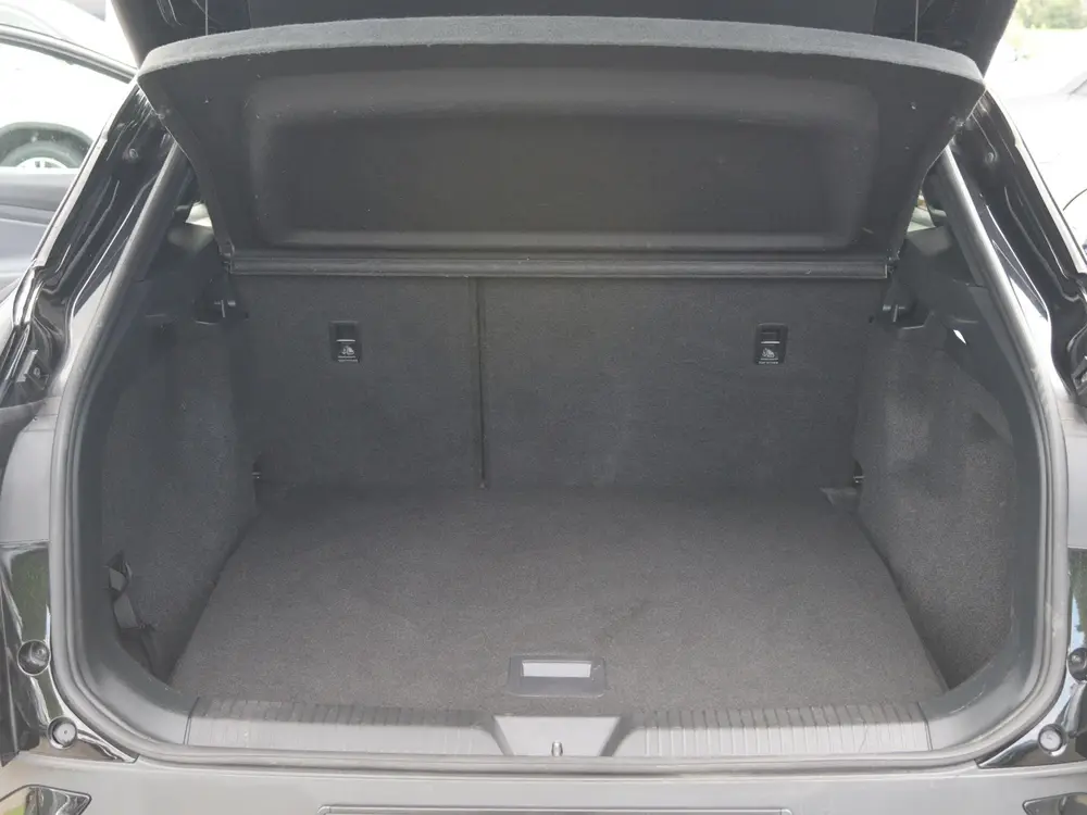 Volkswagen ID.4 Pro Business 77 kWh 204 pk | Trekhaak | Led uit 2023, foto 12