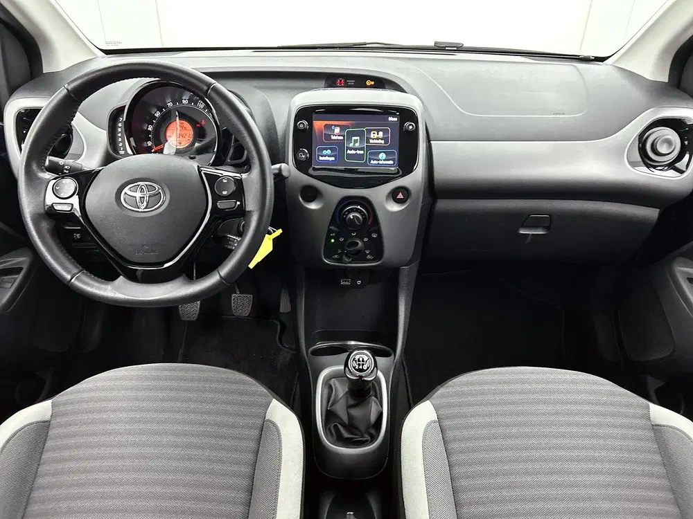 Toyota Aygo 1.0 VVT-i x-play uit 2020, foto 4
