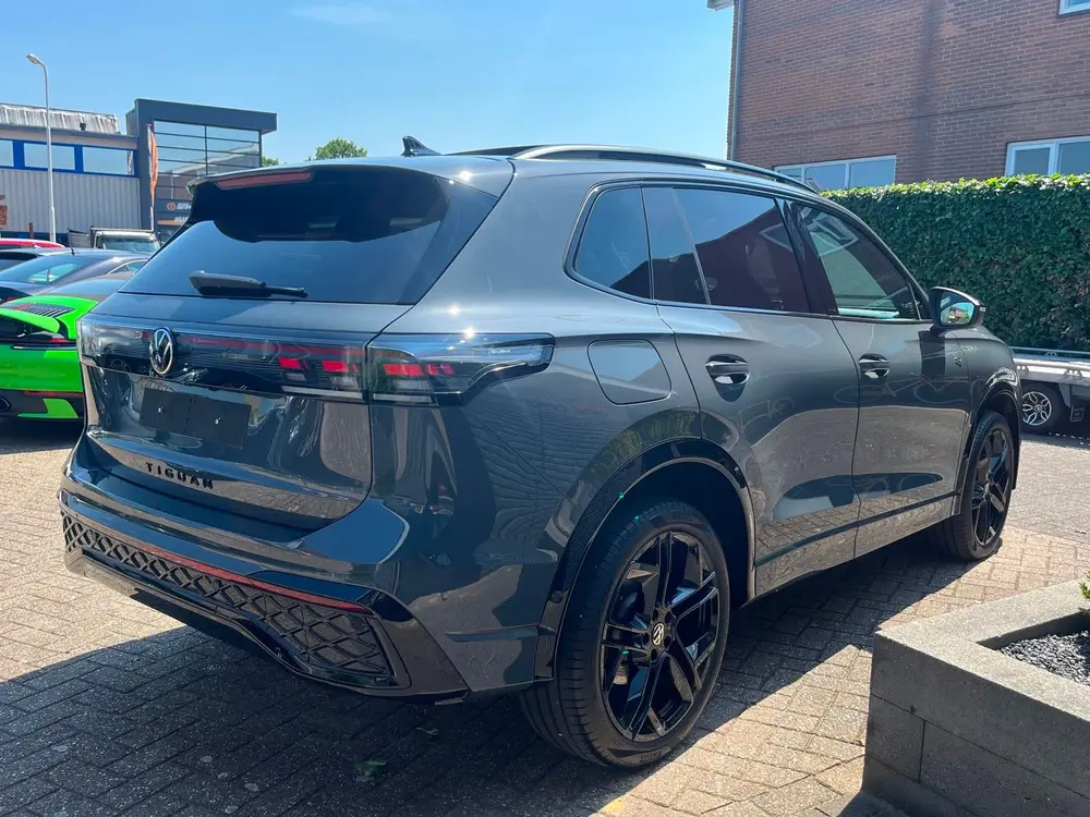 Volkswagen Tiguan 1.5 eHybrid R-Line pano trekh 1EIG 272PK N uit 2024, foto 7