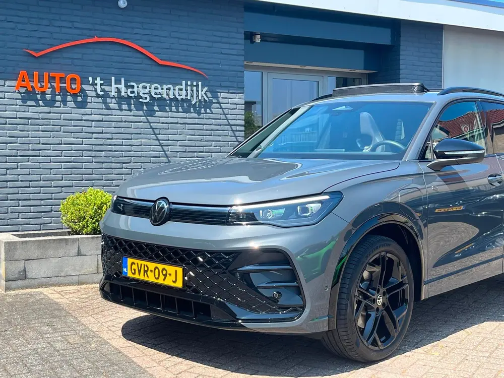 Volkswagen Tiguan 1.5 eHybrid R-Line pano trekh 1EIG 272PK N uit 2025, foto 11