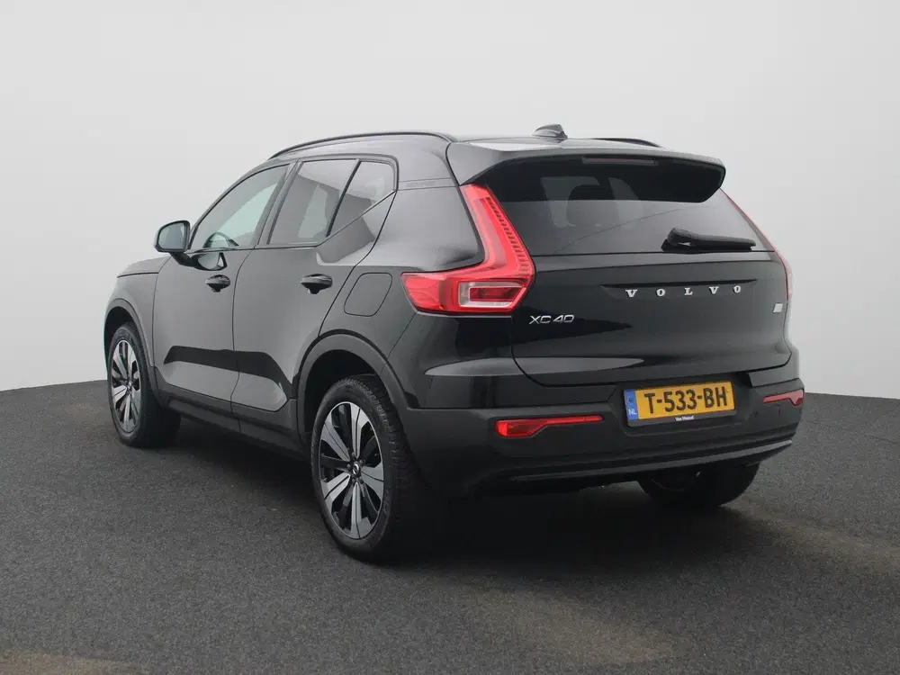 Volvo XC40 Recharge Core 70 kWh uit 2023, foto 2