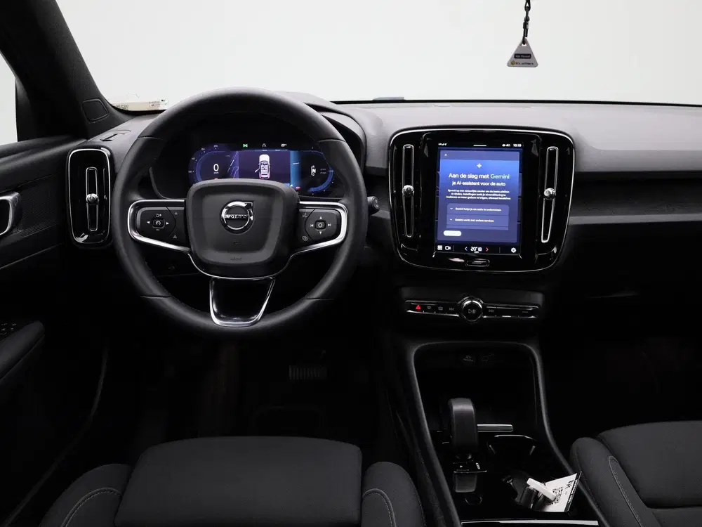 Volvo XC40 Recharge Core 70 kWh uit 2023, foto 7