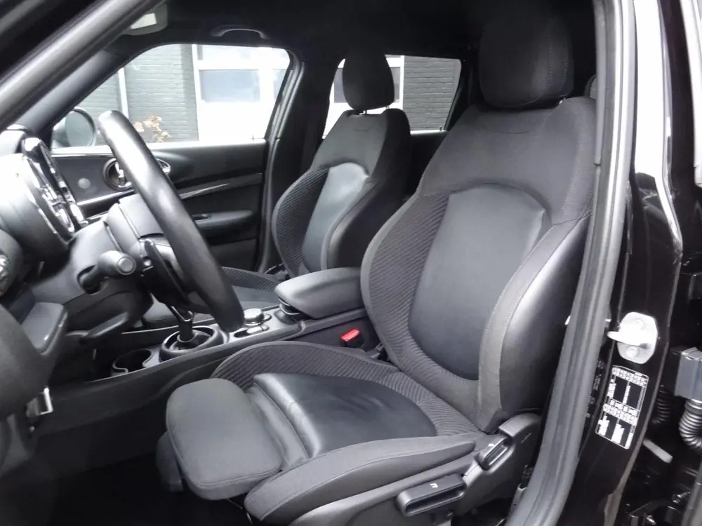 Mini Clubman 2.0 Cooper S Knightsbridge Edition Automaa uit 2019, foto 8