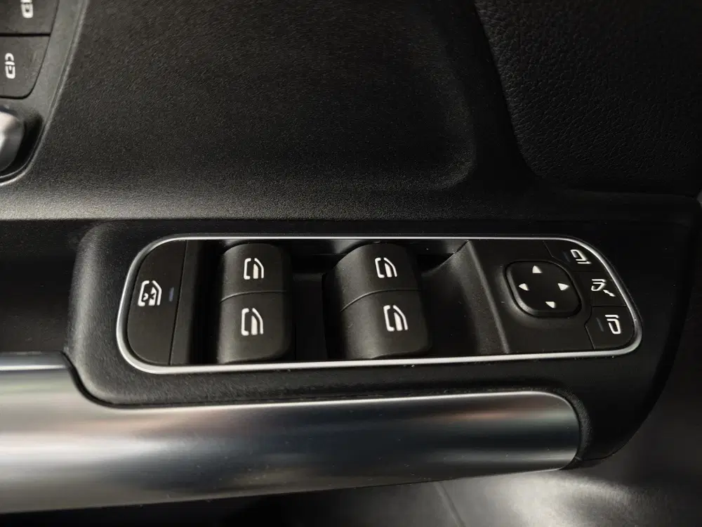 Mercedes-Benz GLA 180 Business Solution uit 2022, foto 19