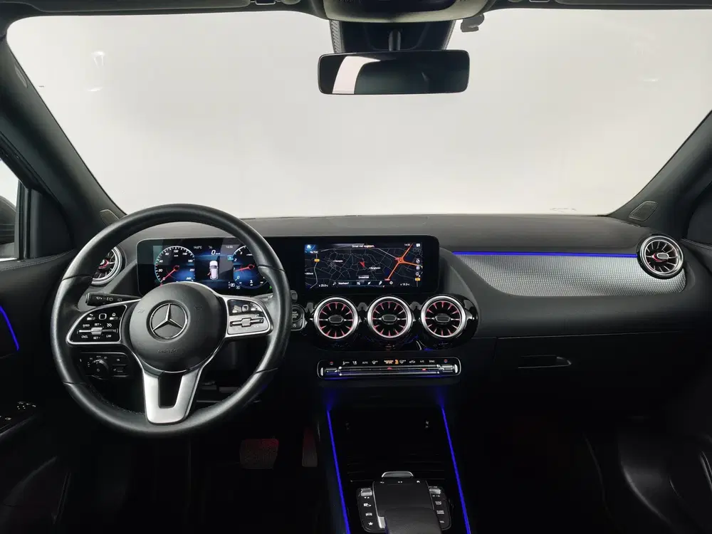 Mercedes-Benz GLA 180 Business Solution uit 2022, foto 3