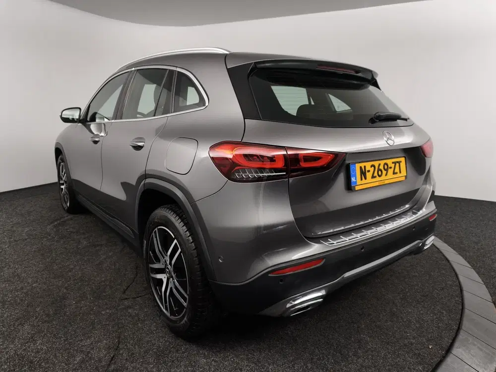 Mercedes-Benz GLA 180 Business Solution uit 2022, foto 6