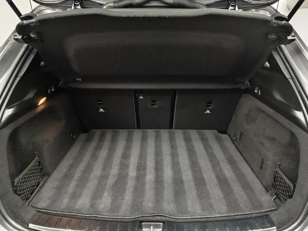 Mercedes-Benz GLA 180 Business Solution uit 2022, foto 9