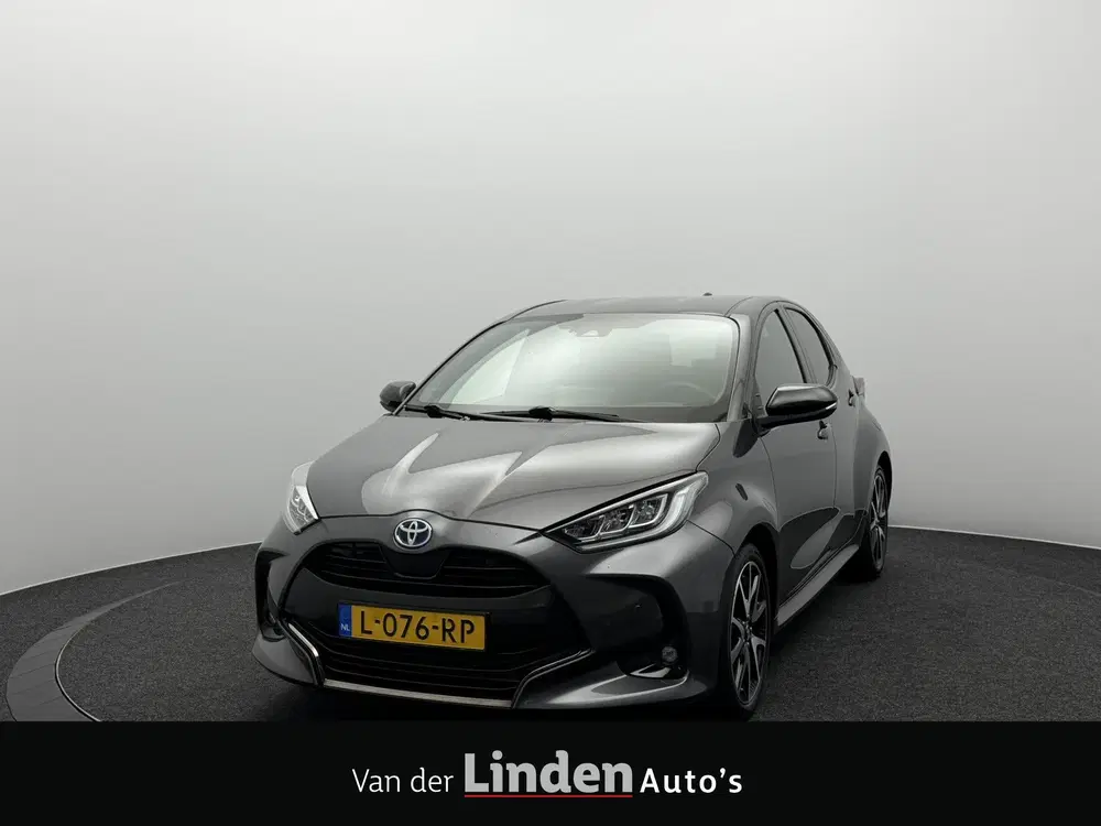 Toyota Yaris 1.5 Hybrid Executive uit 2021