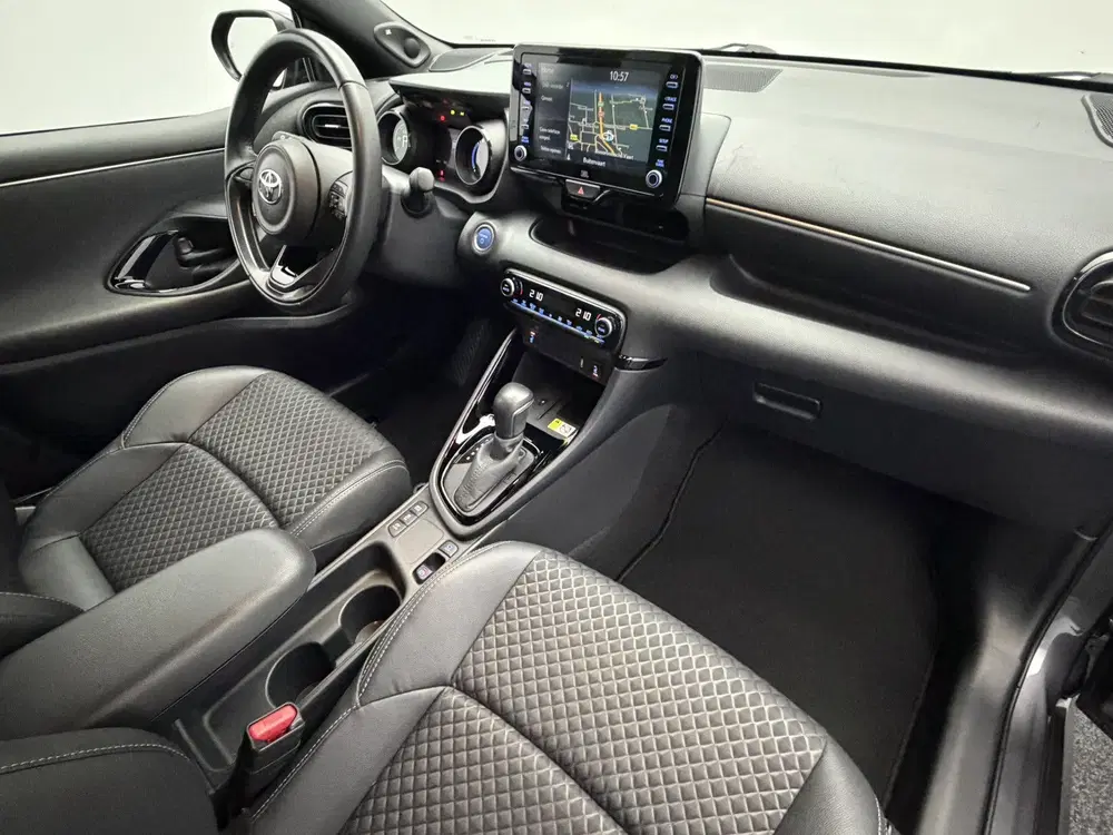Toyota Yaris 1.5 Hybrid Executive uit 2021, foto 10